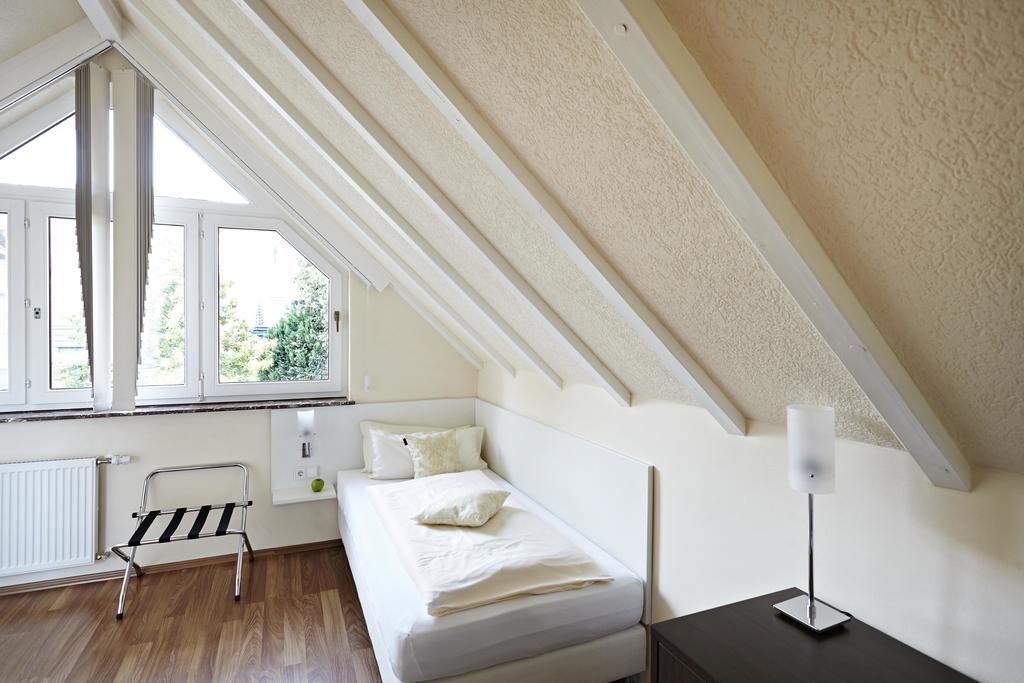 Hotel Bonjour Bad Soden am Taunus Room photo