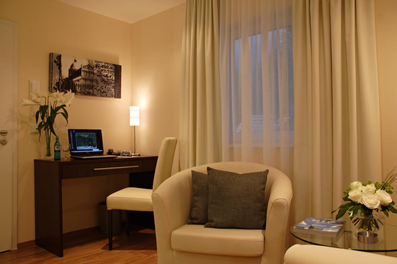 Hotel Bonjour Bad Soden am Taunus Exterior photo